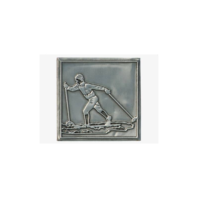 Étiquette en étain 'Skieur de fond', carrée, métallique, argentée Étiquette en étain 'Skieur de fond', carrée, métallique, argentée